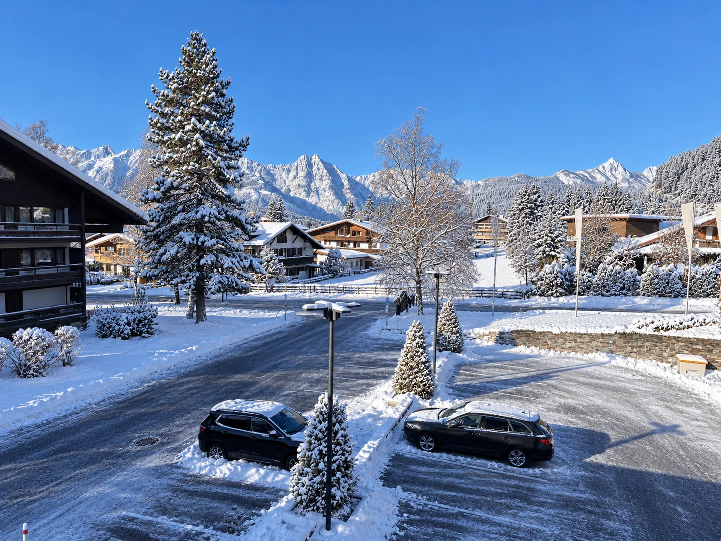 Blick von der Nordseite des Appartements auf das Wettersteingebirge · 2. Stockwerk