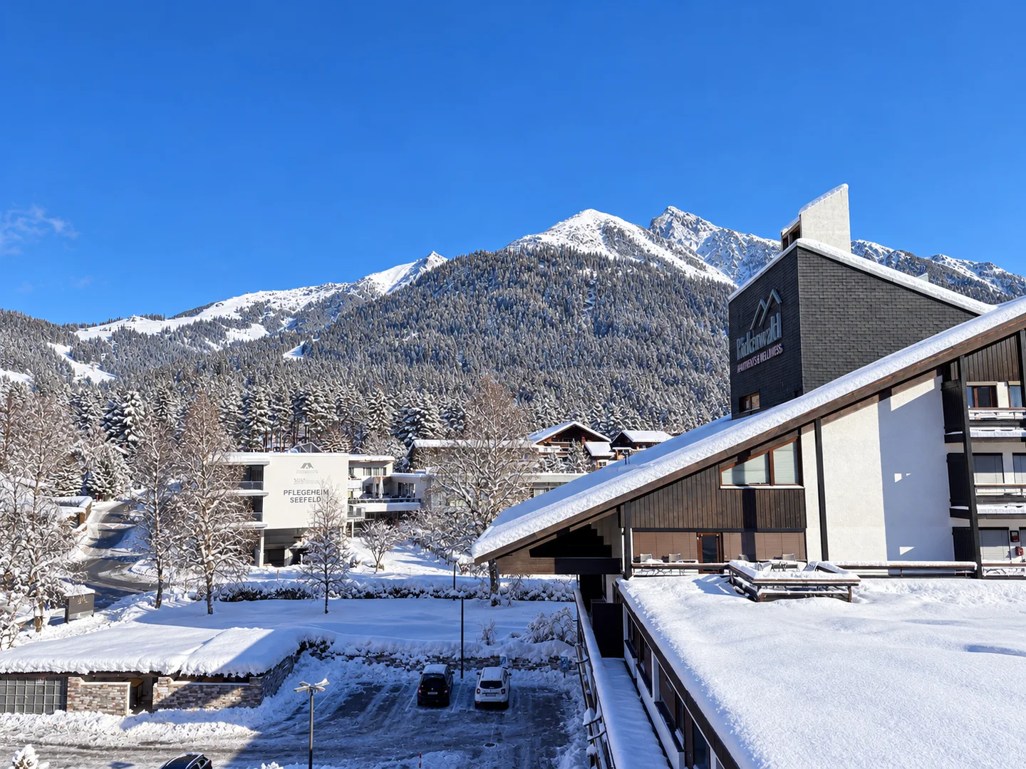 Blick auf die Rosshütte – von jedem Appartement auf der Ostseite. Aufnahme aus dem 4. Stockwerk des A-Hauses.